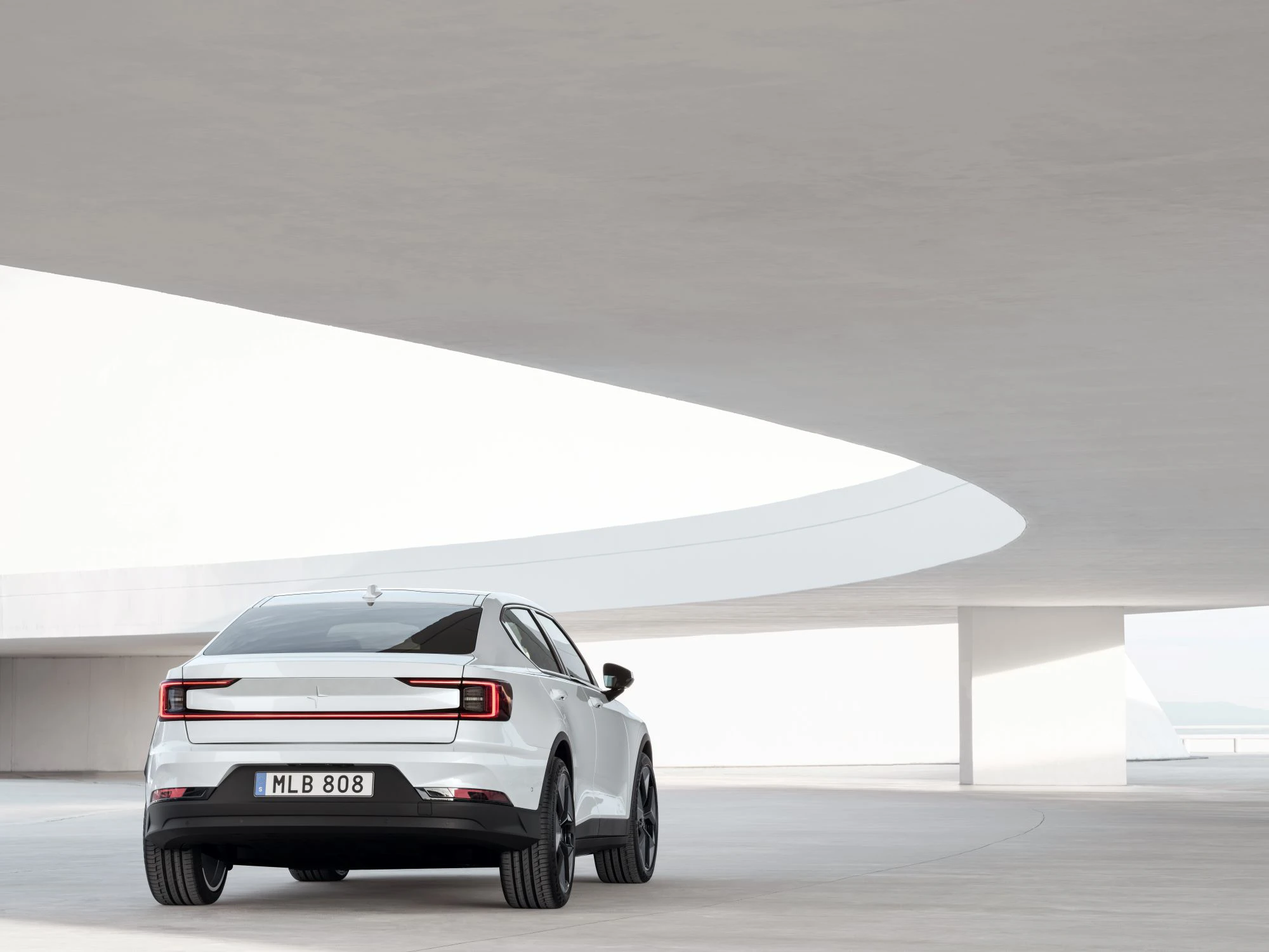 Polestar 2 2026 Parkeret Bagfra