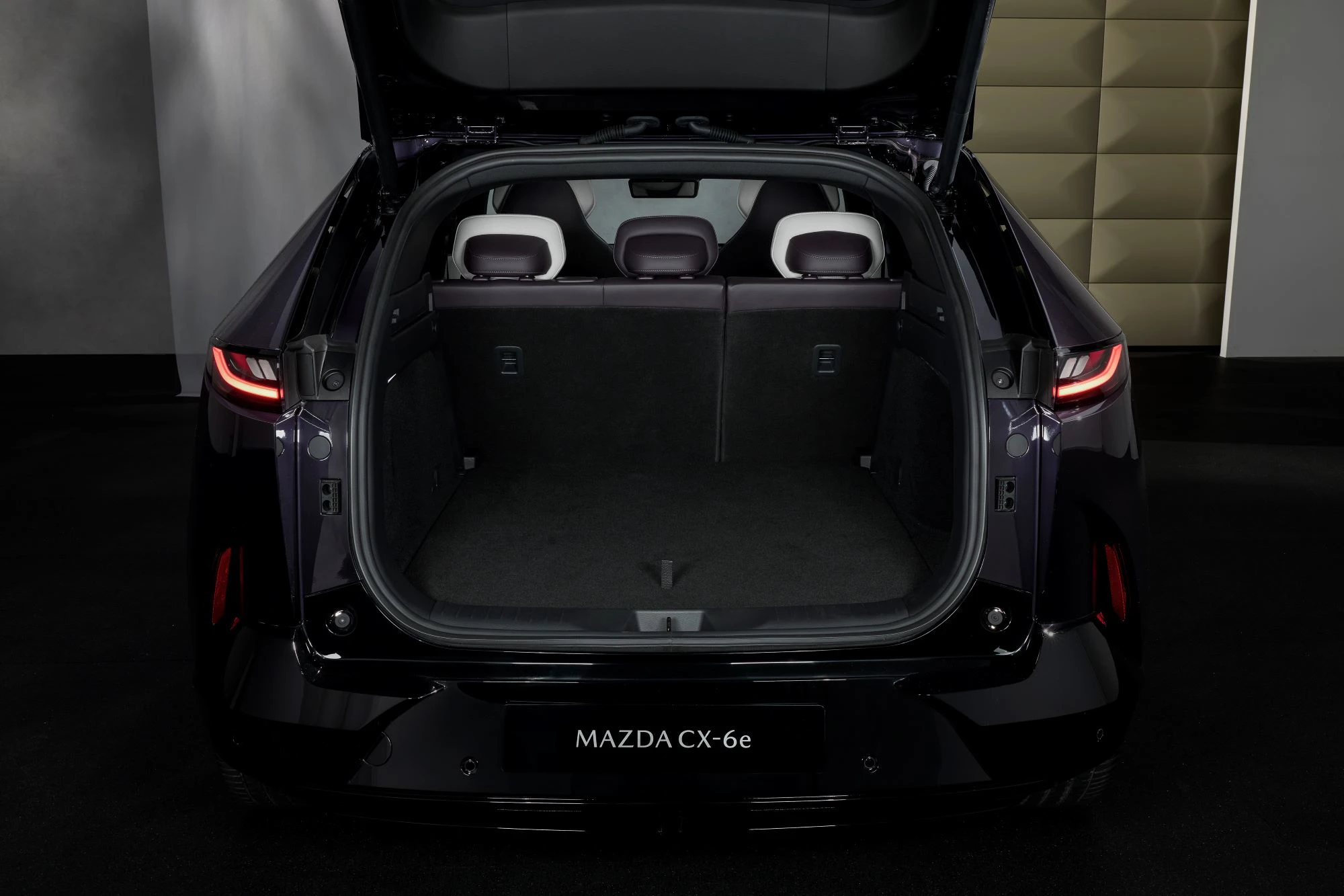 Mazda CX 6E 2026 Bagagerum