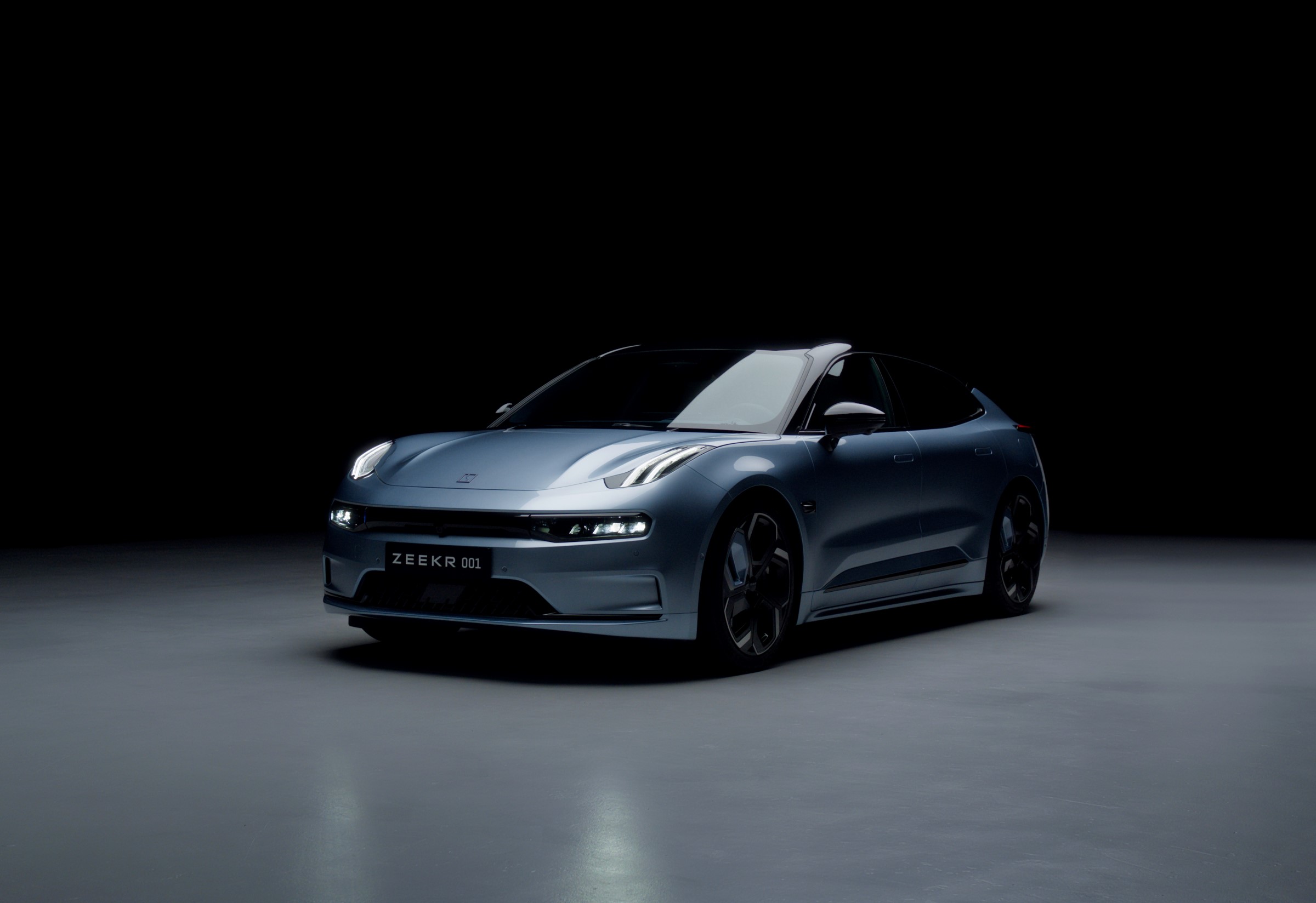 Zeekr 001 2025 Studio Skraa Forfra
