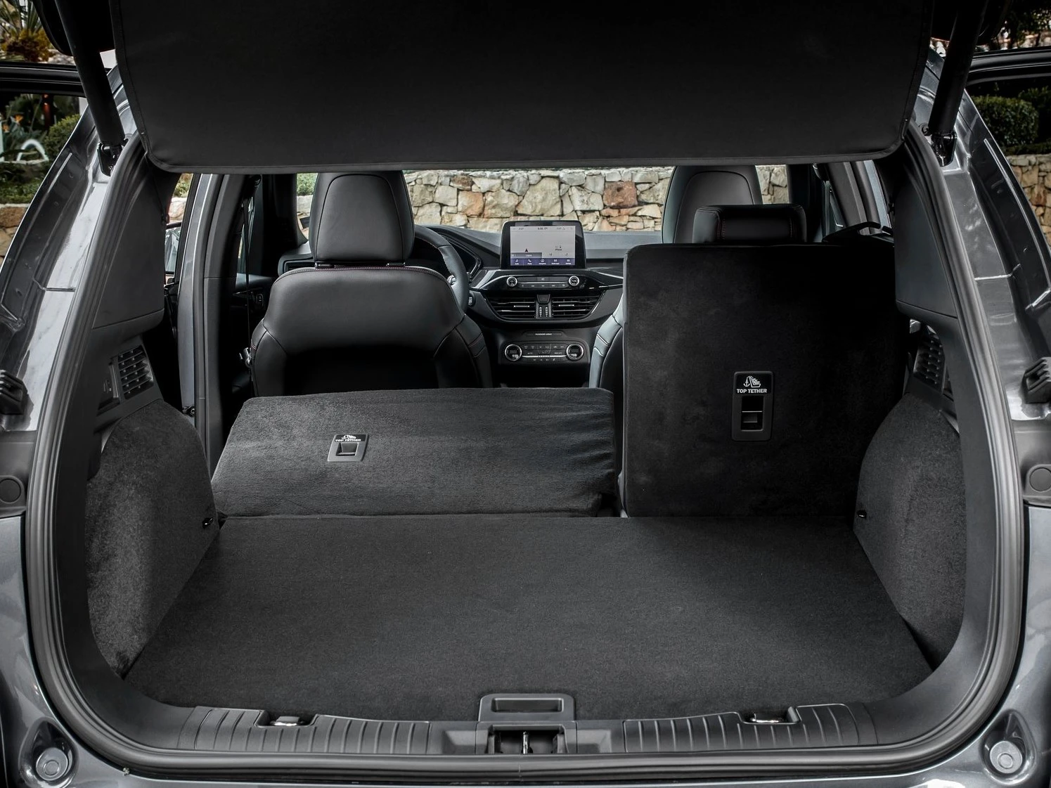 Ford Kuga 2020 1600 9E (1)