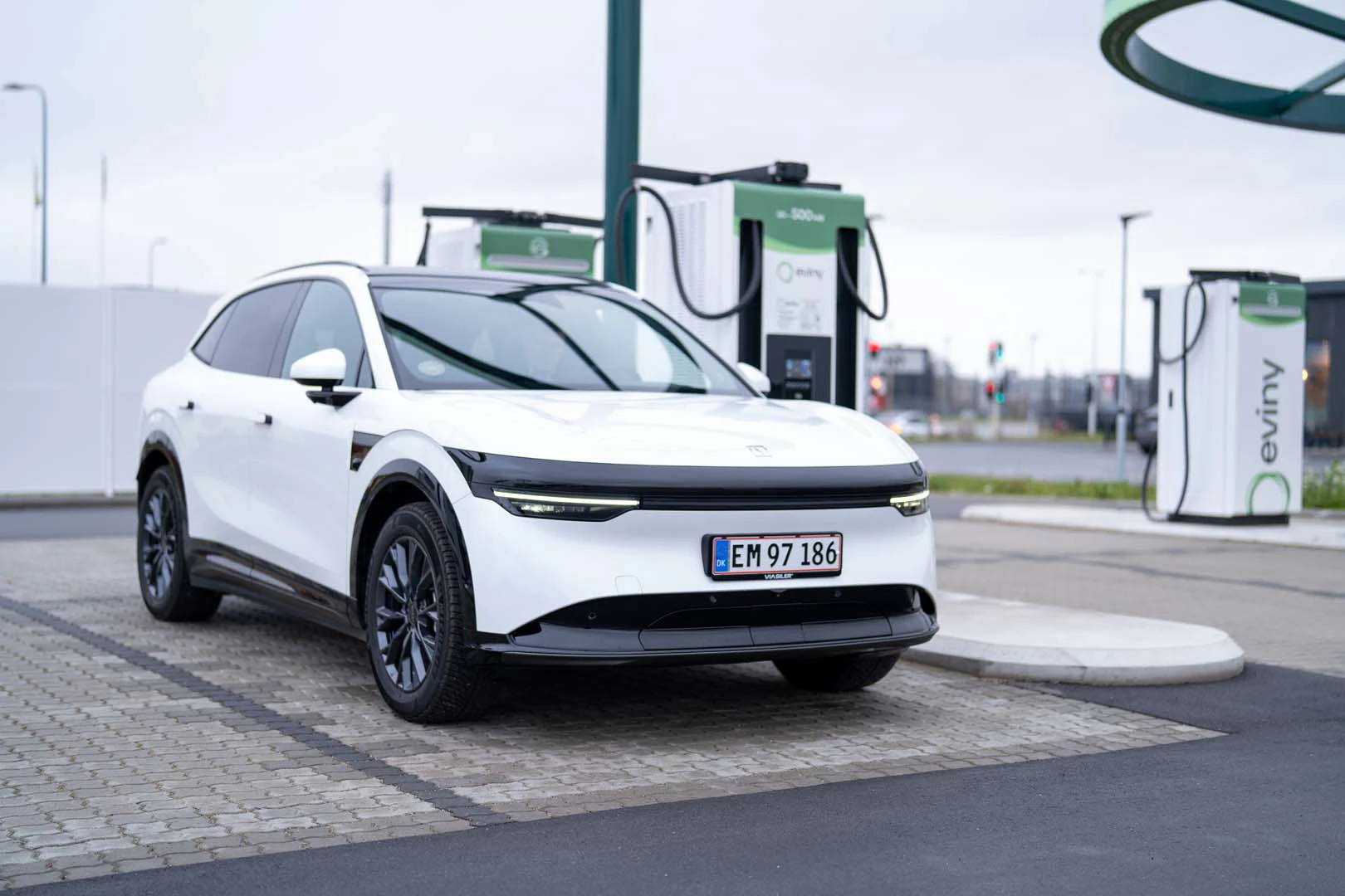 Bilguiden Zeekr7x Opladning (3)