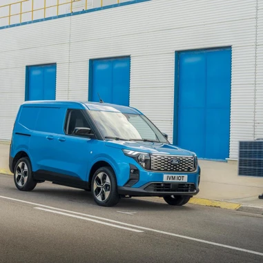 Ford E Transit Courier 2023 Venstr Side