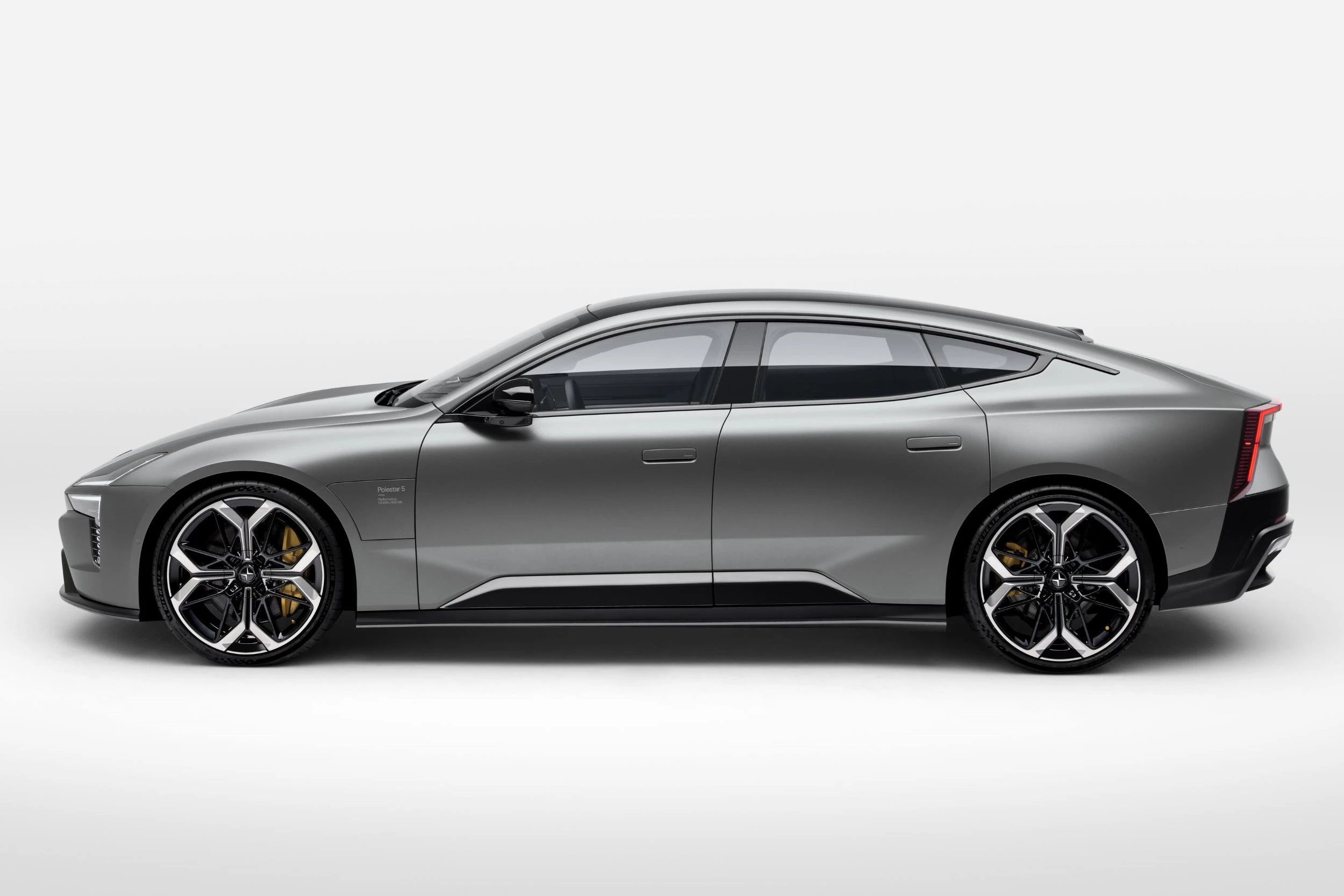 Polestar 5 Set Fra Siden