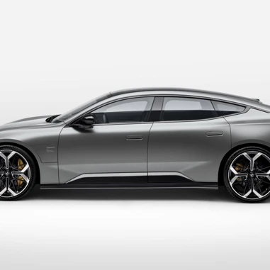 Polestar 5 Set Fra Siden