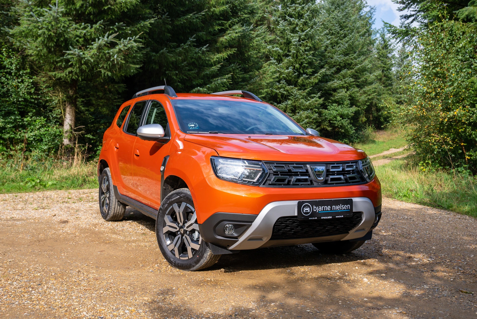 Dacia Duster Lowres