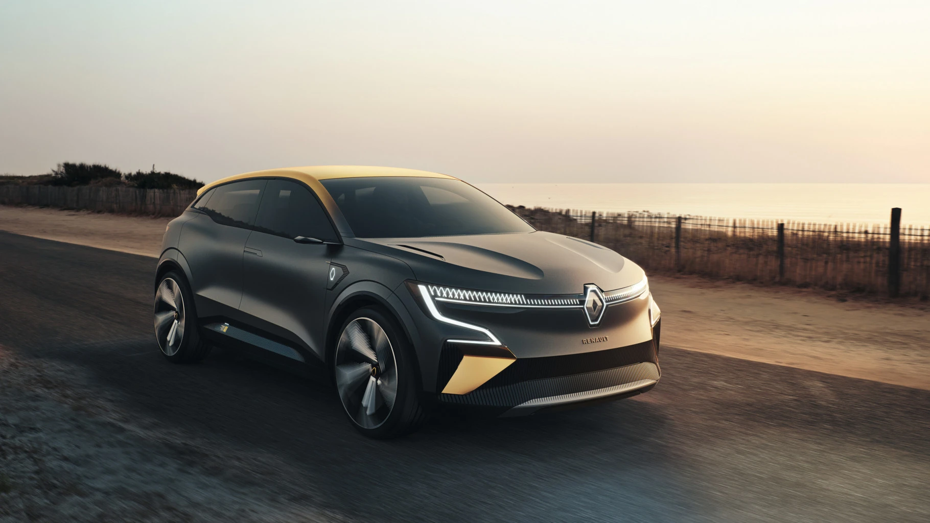 Megane Evision1