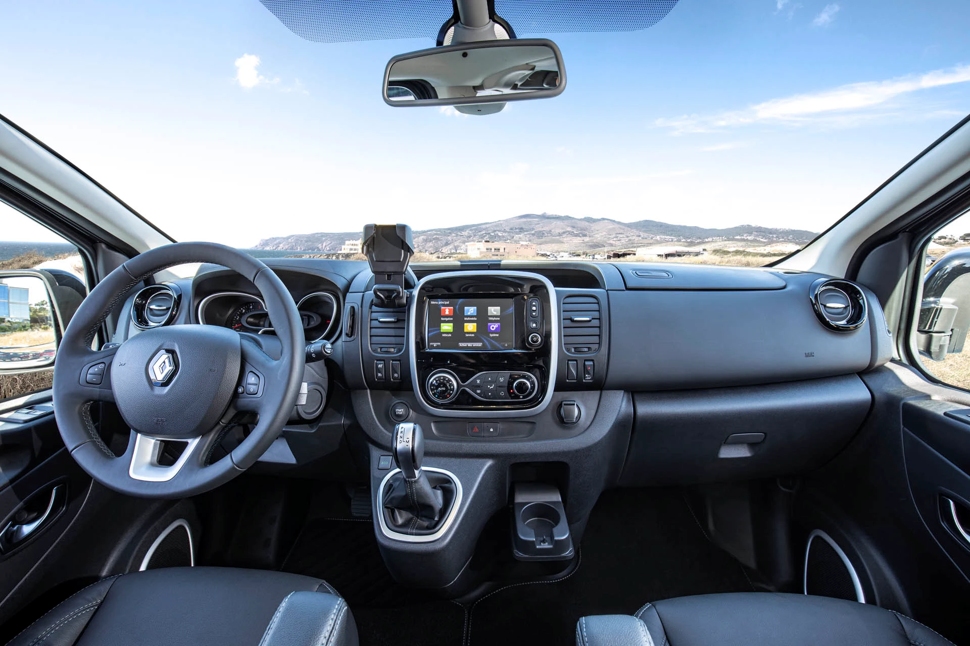 13 2019 New Renault TRAFIC Press Tests In Portugal