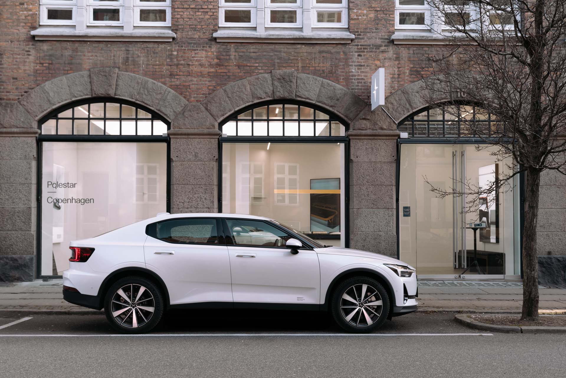 Polestar 2 2023 Hoejre Side