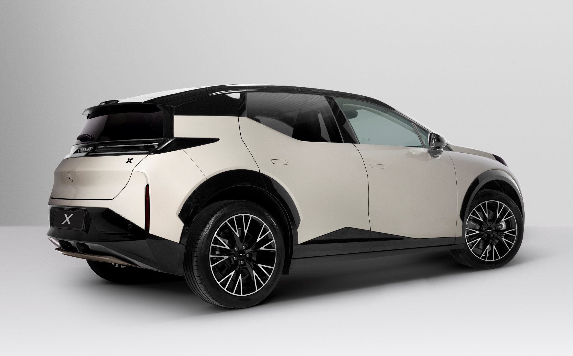Zeekr X 2025 Studio Skraa Bagfra