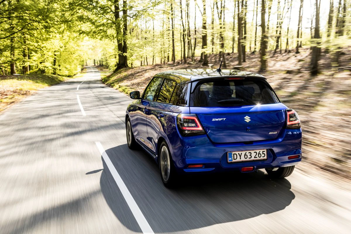Suzuki Swift 2025 Dynamisk Bagfra
